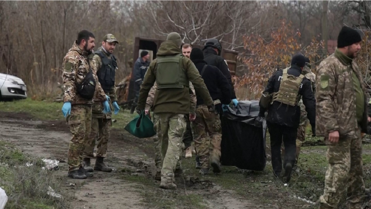 কিয়েভে রুশ হামলায় নিহত ৭, বিদ্যুৎ বিচ্ছিন্ন ১ কোটি মানুষ