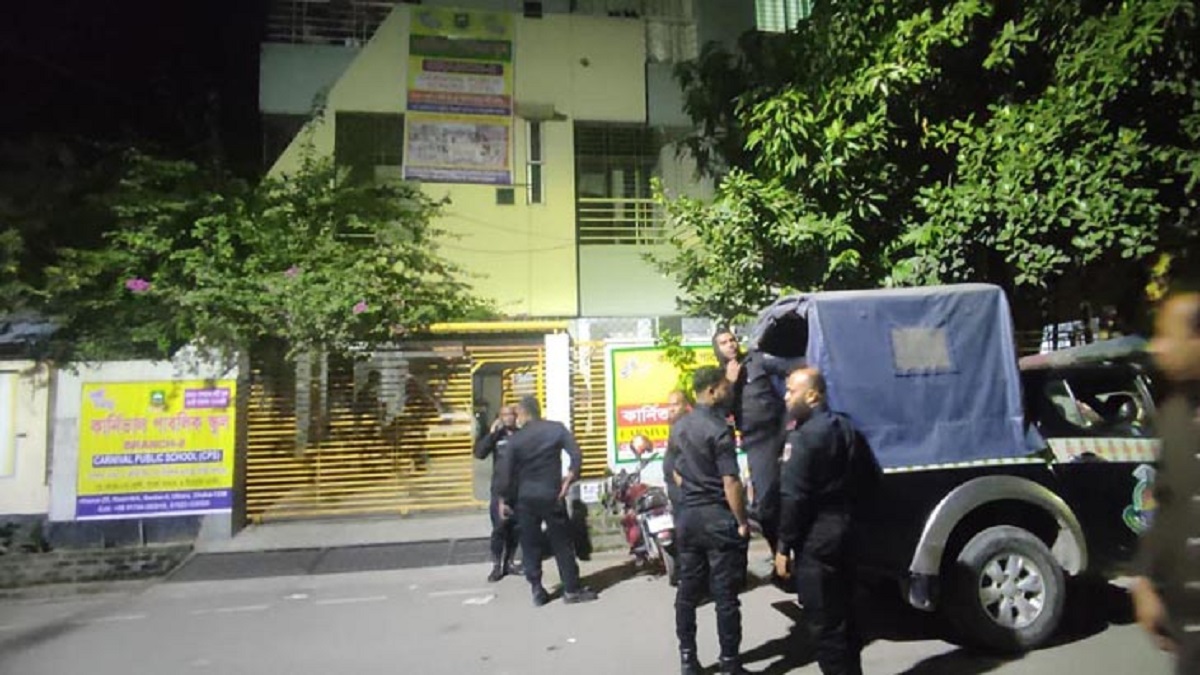 উত্তরায় একটি ভবনে ককটেল বিস্ফোরণ, আটক ২