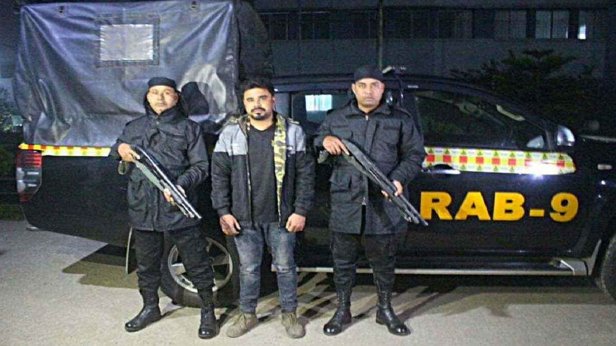 আখাউড়ায় ব্যবসায়ীকে ছুরিকাঘাত, সেই কাউন্সিলর কারাগারে