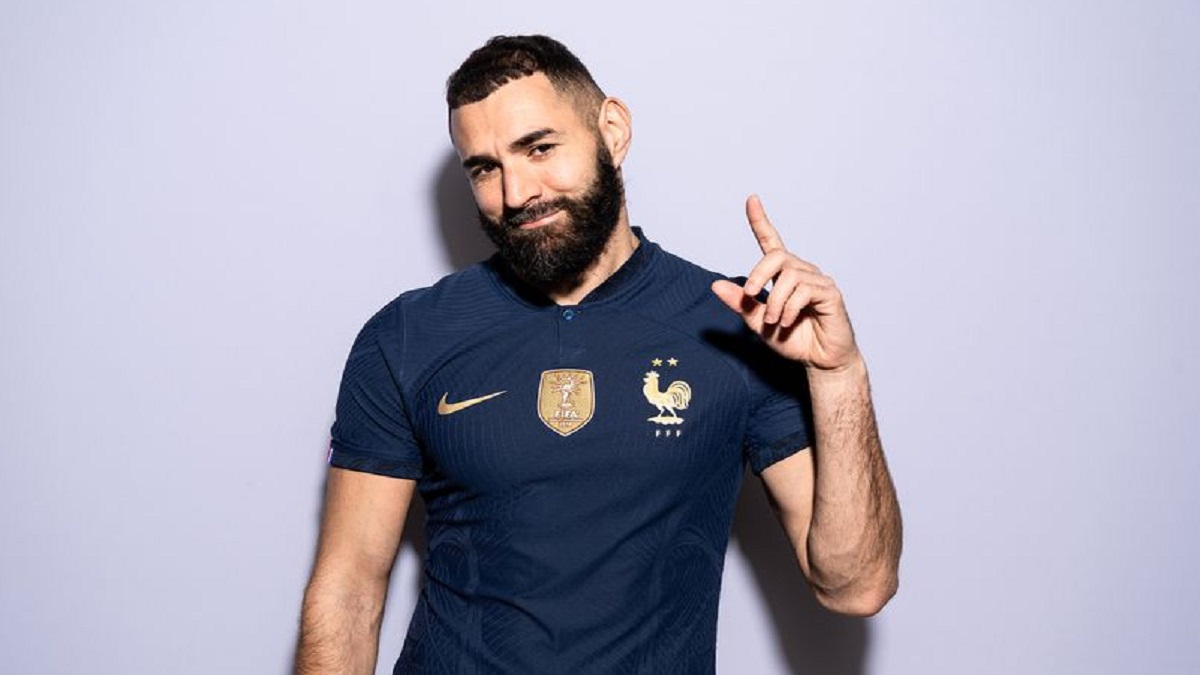 আন্তর্জাতিক ফুটবলকে বিদায় জানালেন করিম বেনজেমা