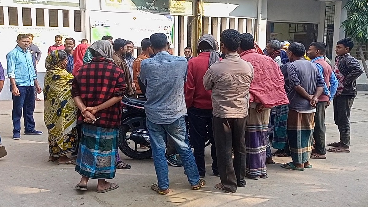 গাইবান্ধায় চুরির সময় আটক যুবককে পিটিয়ে হত্যা