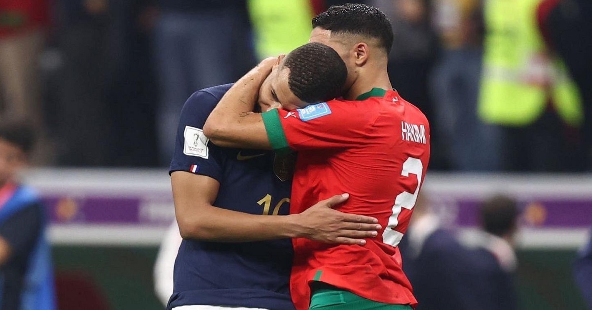 দুঃখ পেও না ভাই, তুমি ইতিহাস গড়েছ: হাকিমিকে এমবাপ্পে