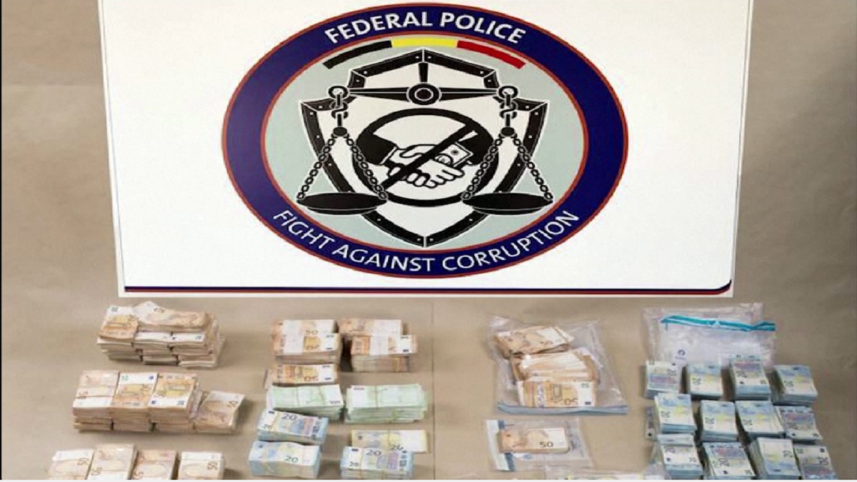 মানবাধিকার লঙ্ঘনের তথ্য লুকাতে ইউরোপীয় পার্লামেন্ট সদস্যদের ঘুষ, কাতারের অস্বীকার