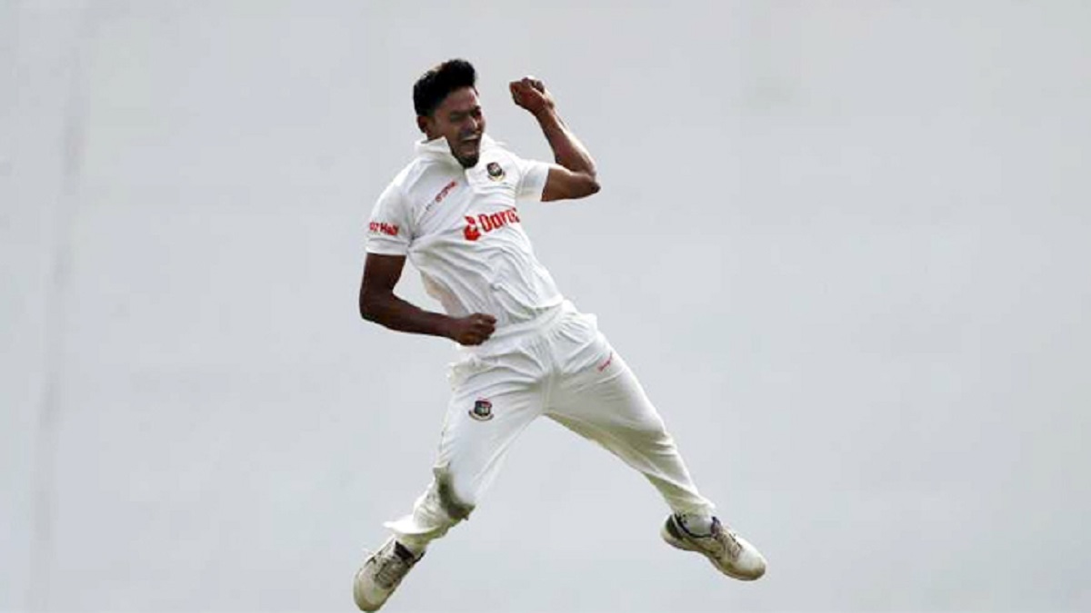 প্রথম সেশনটা তাইজুলময়, নিলেন ৩ উইকেট