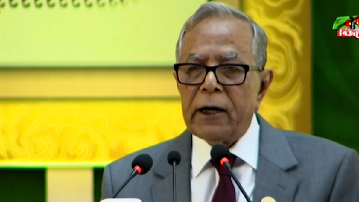 সংবিধান বিরোধী তৎপরতা রুখে দিতে রাষ্ট্রপতির আহ্বান