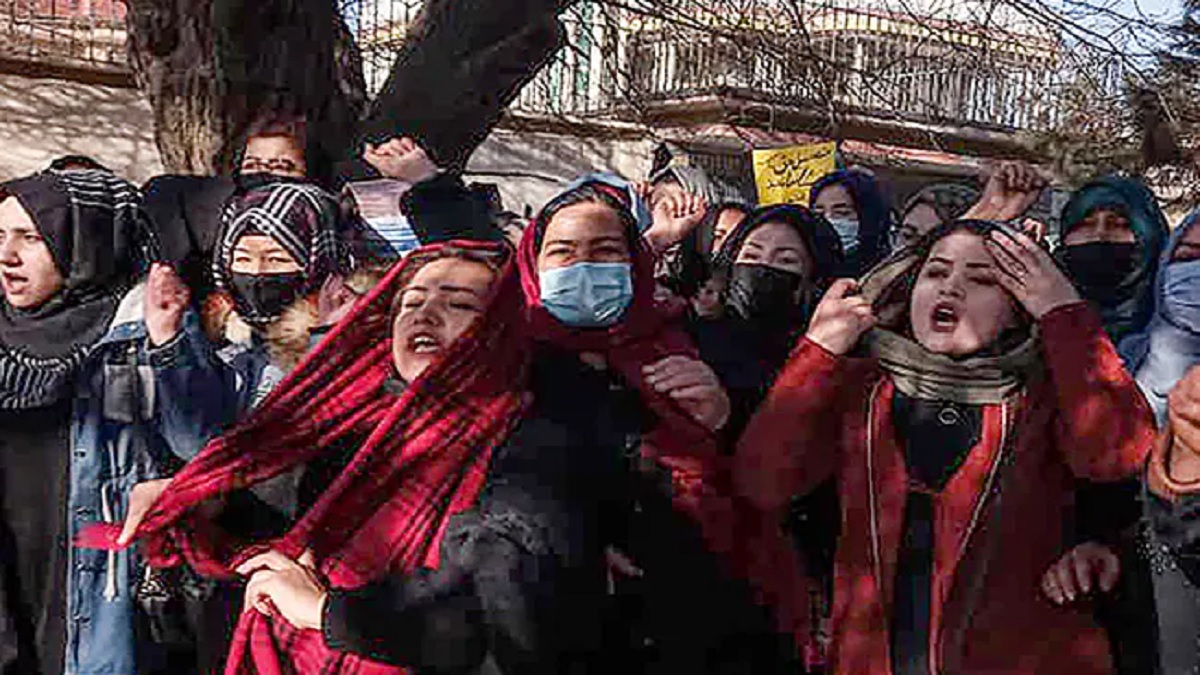 শিক্ষা প্রতিষ্ঠানে নারী নিষিদ্ধের ফলে বন্ধ হয়ে যেতে পারে আফগানিস্তানের ৩৫টি বিশ্ববিদ্যালয়