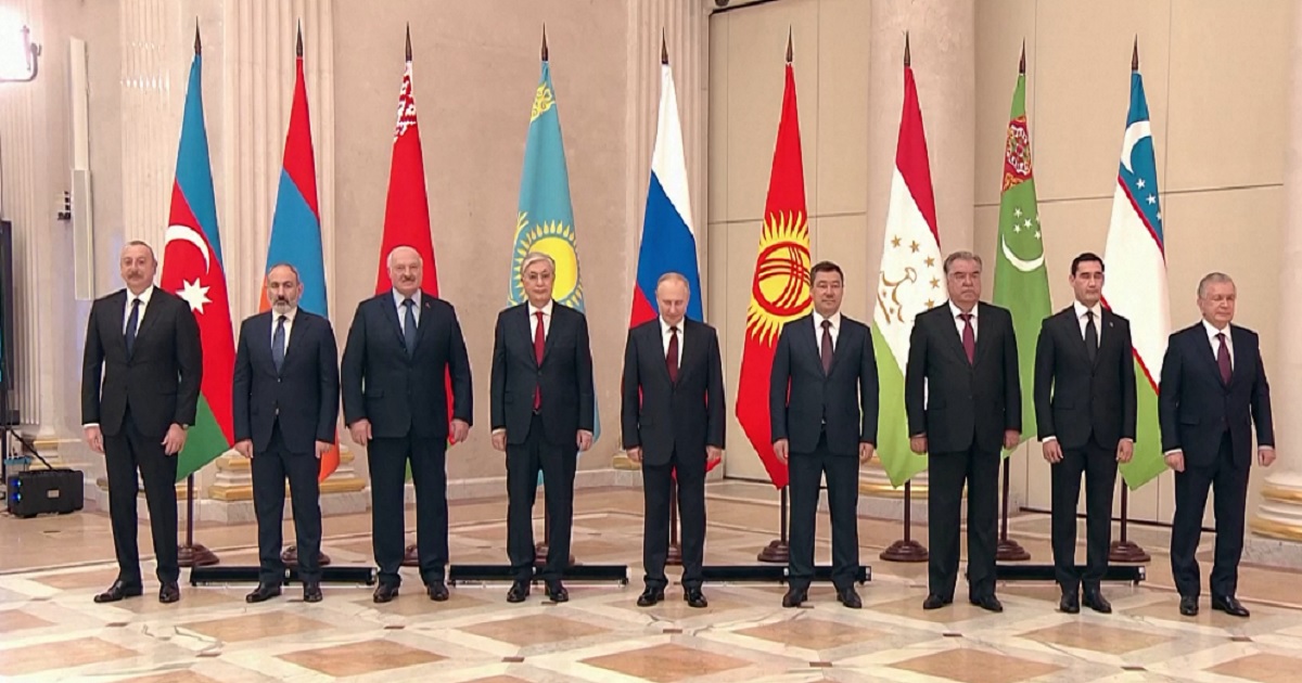 সোভিয়েত পরবর্তী কমনওয়েলথ নেতাদের সাথে বৈঠক পুতিনের