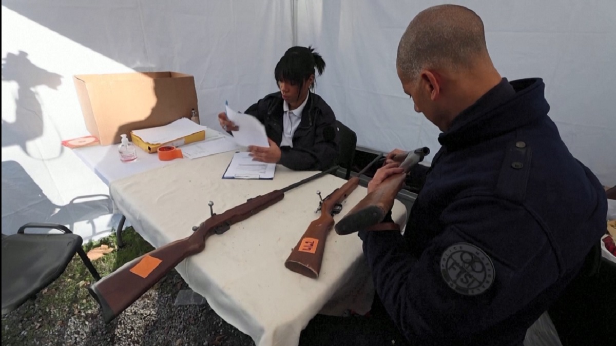 অবৈধ অস্ত্র সংগ্রহে ফ্রান্সে চলছে বিশেষ সপ্তাহ