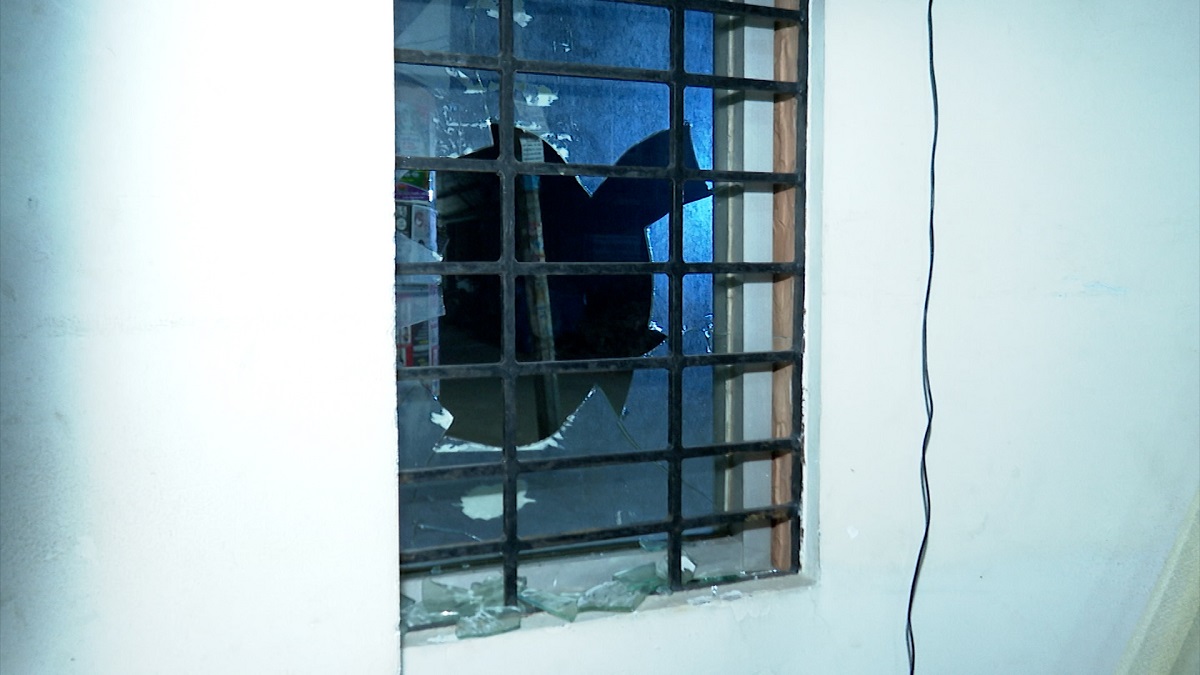 বিএনপি নেতা ইশরাকের বাসায় অভিযান, দারোয়ানকে তুলে নেয়ার অভিযোগ