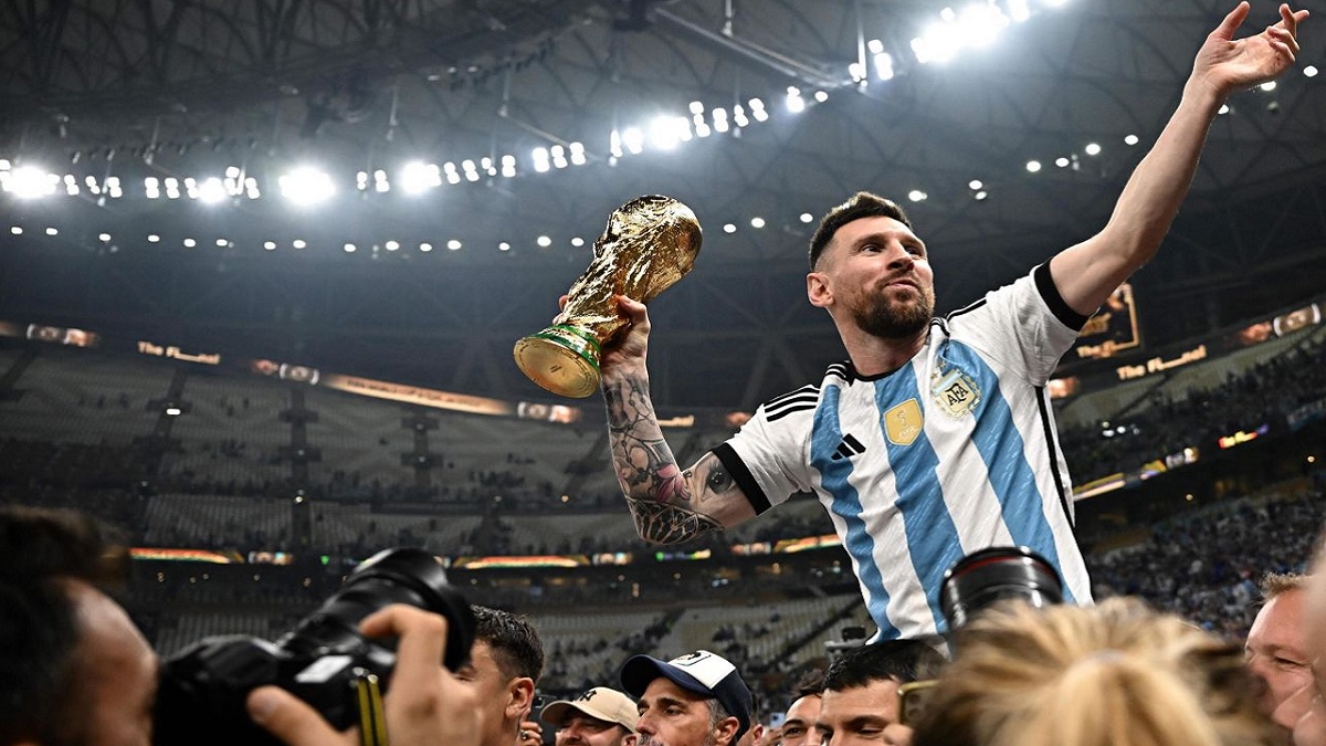 এই শিরোপা ম্যারাডোনারও, বিশ্বজয়ের পর মেসির চিঠি