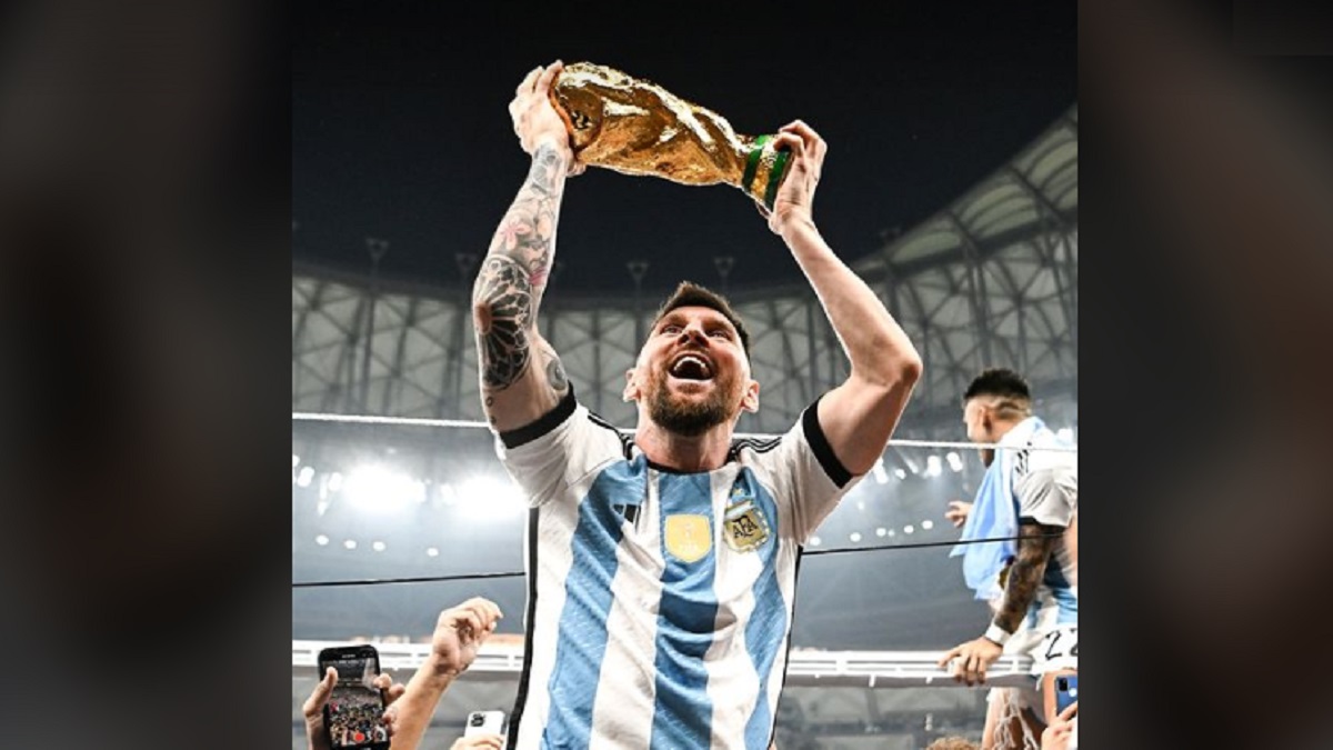 লাইকের বন্যায় রোনালদোকে ছাপিয়ে নতুন রেকর্ড মেসির