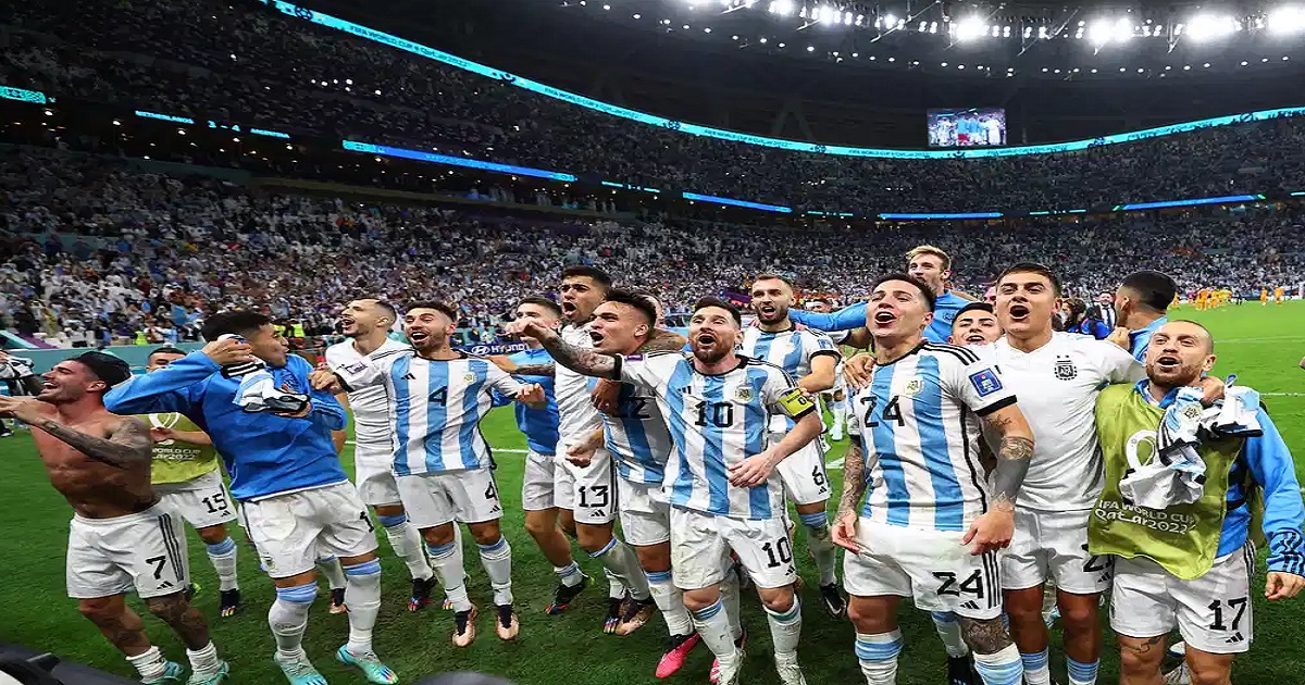 সেই শিশুরাই এখন মেসির সতীর্থ