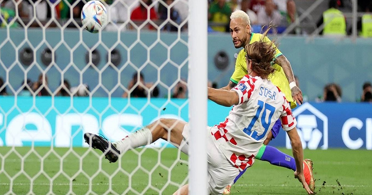 ক্রোয়াট ডিফেন্স রহস্য ভেদ করলো ম্যাজিশিয়ান নেইমার