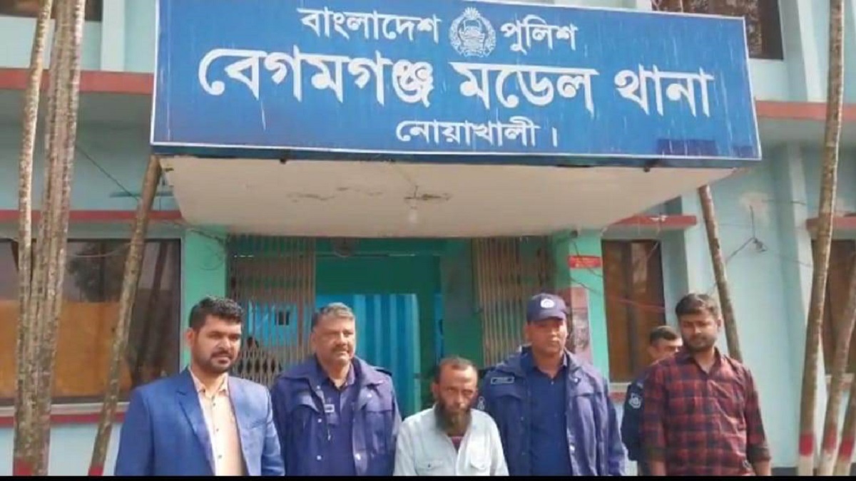 নোয়াখালীতে প্রতিবেশীর ঘরে চুরি: ১৪ লাখ টাকাসহ সালিশদার গ্রেফতার