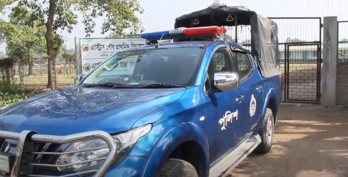 বিশ্বকাপের ফাইনাল চলাকালে যুবককে ডেকে নিয়ে ছুরিকাঘাত