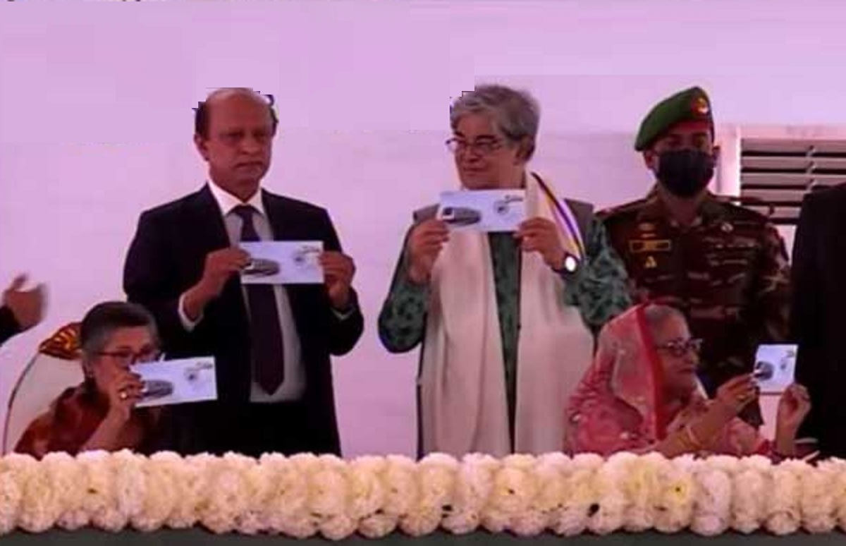 মেট্রোরেলের ৫০ টাকা মূল্যমানের স্মারক নোট অবমুক্ত