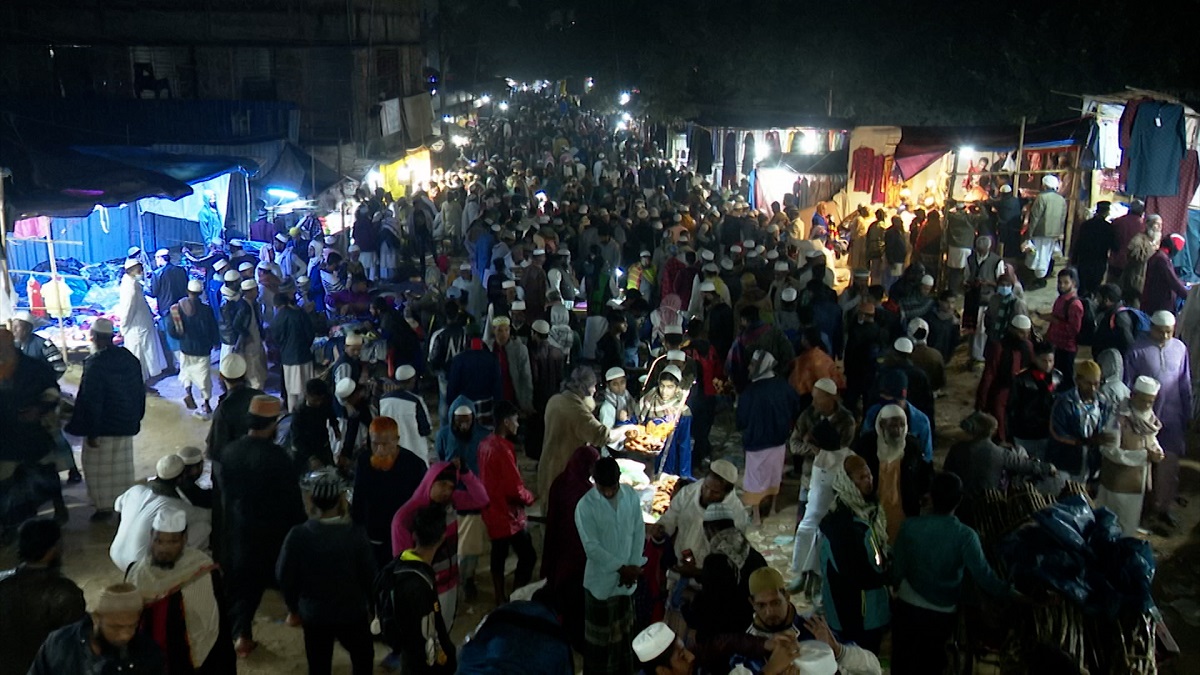 আখেরি মোনাজাতে অংশ নিতে রাত থেকেই তুরাগ তীরে লাখো মানুষের ভিড়