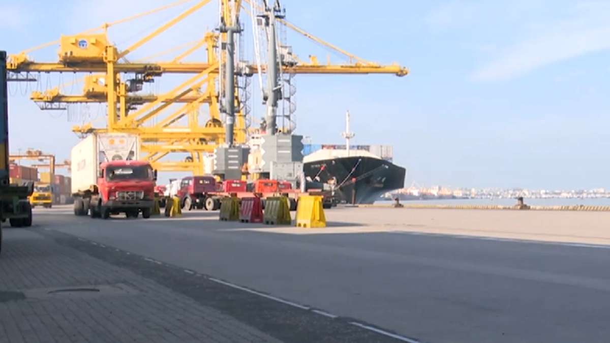 চট্টগ্রাম বন্দরে কমেছে কন্টেইনার হ্যান্ডলিং