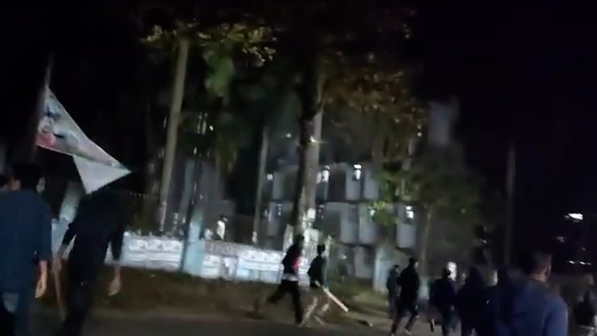 চবিতে ছাত্রলীগের দুপক্ষের সংঘর্ষে আহত ৩