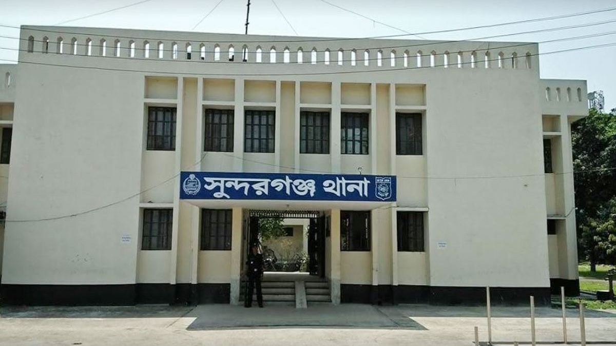 গাইবান্ধায় মাধ্যমিকের বই চুরি মামলার তদন্তের দায়িত্ব পেলো ডিবি