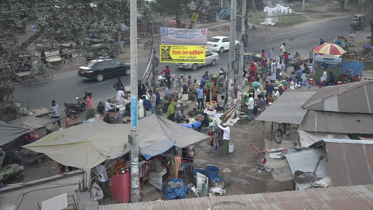 নাটোরে অবৈধভাবে হাটের জায়গা দখল, তদন্তের নির্দেশ