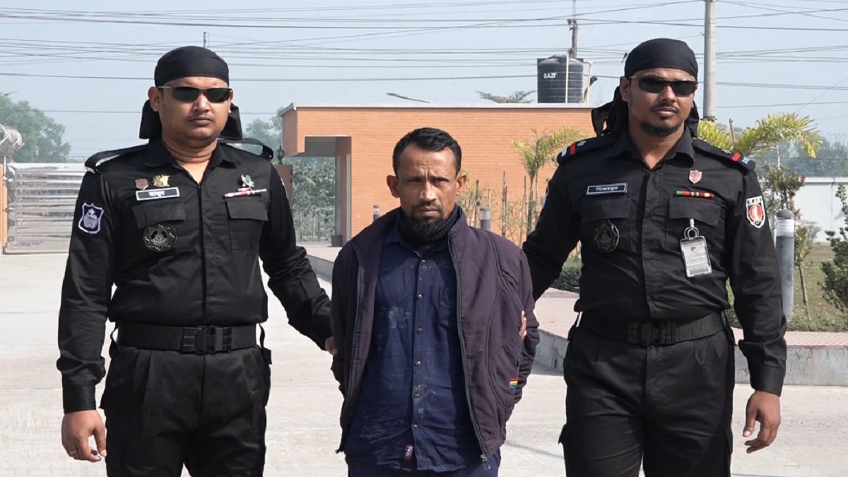 আশ্রয়ণ প্রকল্পের ঘর পাইয়ে দেয়ার কথা বলে অর্থ আত্মসাৎ, মূল হোতা আটক