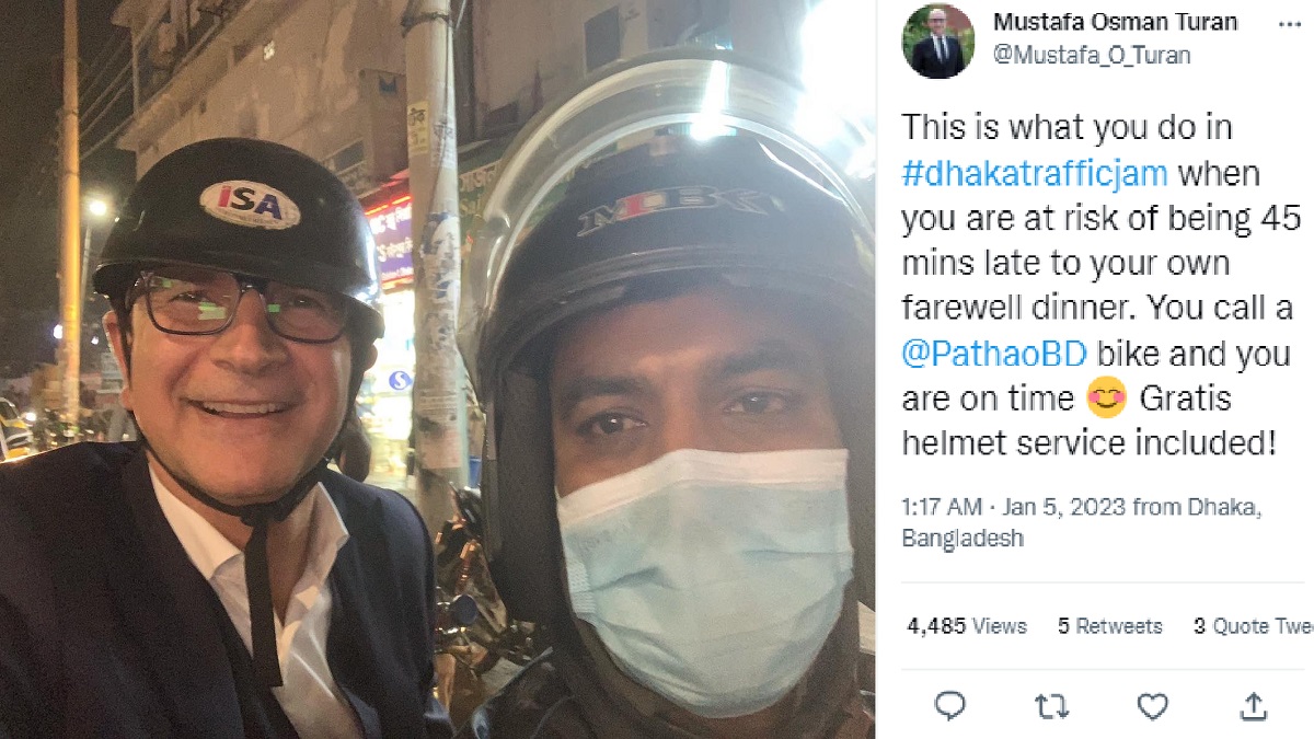 ঢাকার রাস্তায় তীব্র জ্যাম, বাইকে চেপে দাওয়াতে ছুটলেন তুর্কি রাষ্ট্রদূত