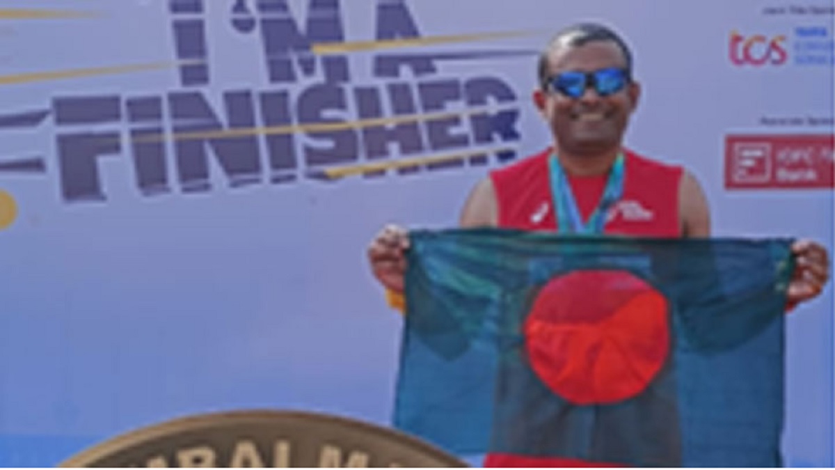 মুম্বাই ফুল ম্যারাথনে কৃতিত্ব দেখালেন যমুনা টেলিভিশনের আল আমিন