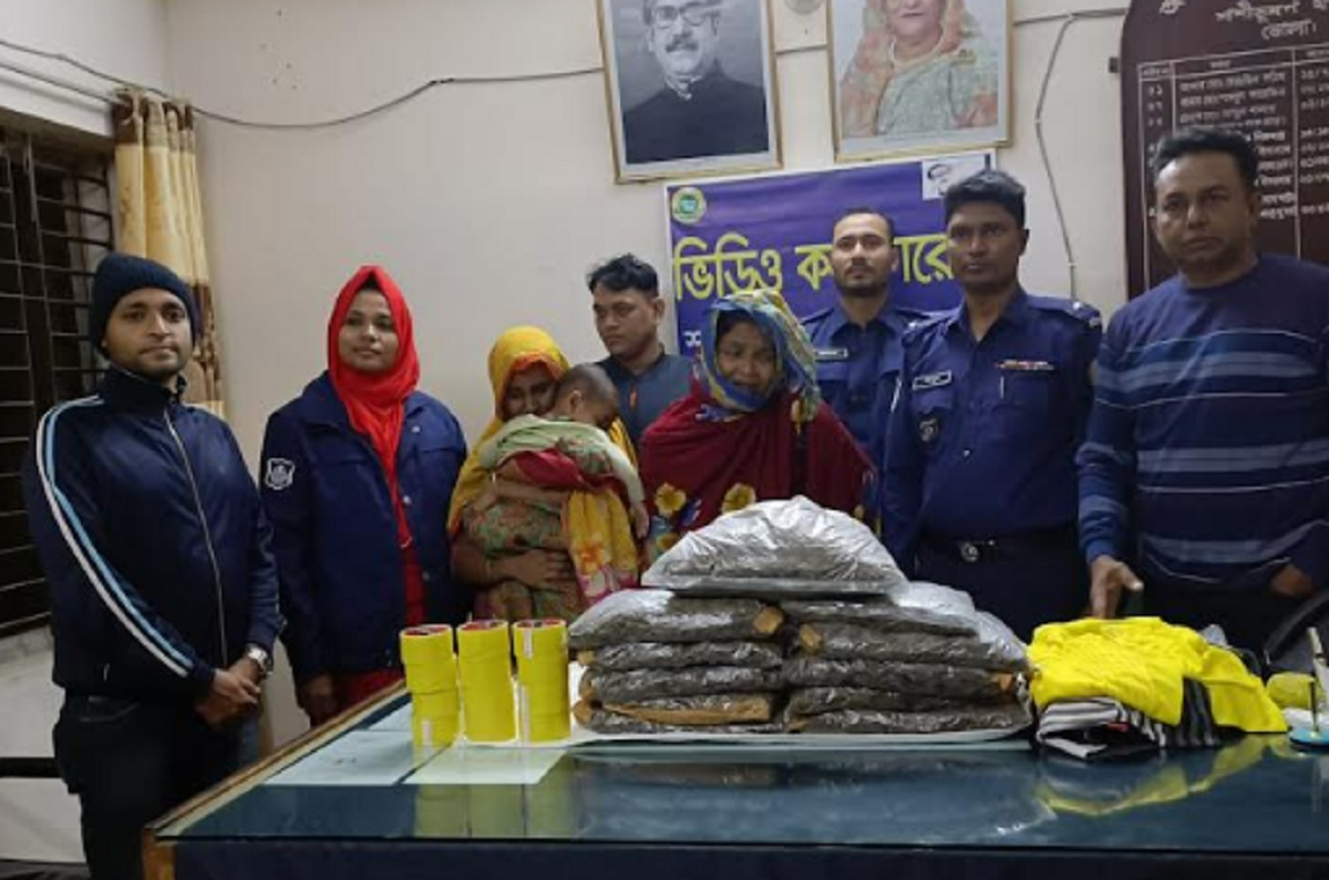 ৬ কেজি গাঁজাসহ বউ-শাশুড়ি আটক