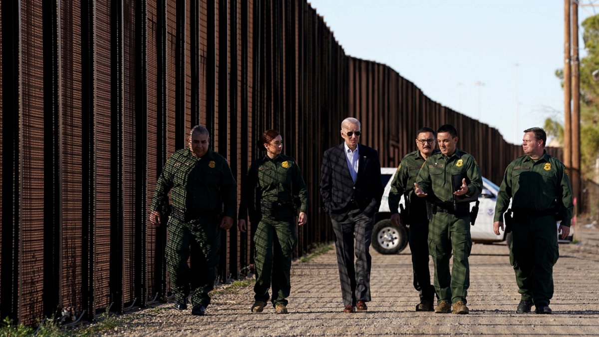 মেক্সিকো সীমান্তে মার্কিন প্রেসিডেন্ট বাইডেন
