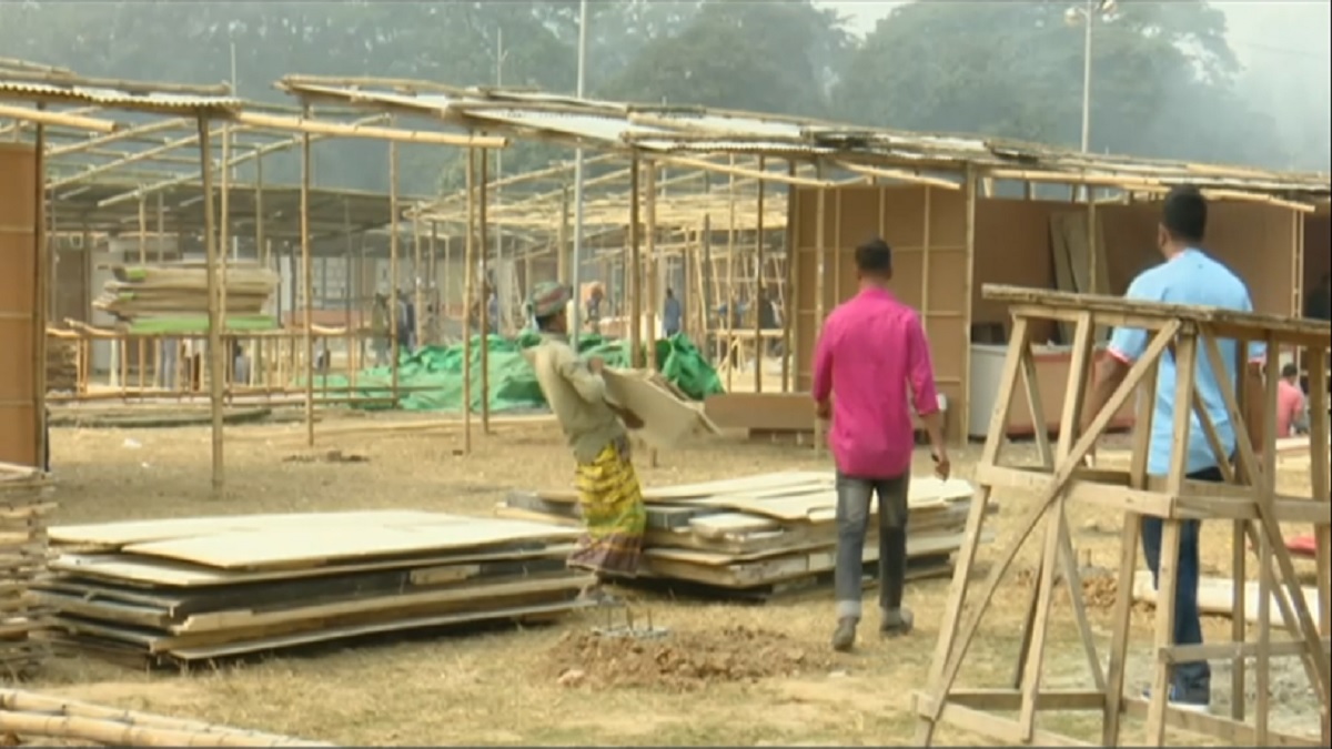 বইমেলার আগে ব্যস্ততা নেই ছাপাখানায়, কাগজের মূল্যবৃদ্ধিতে বিপাকে প্রকাশকরা