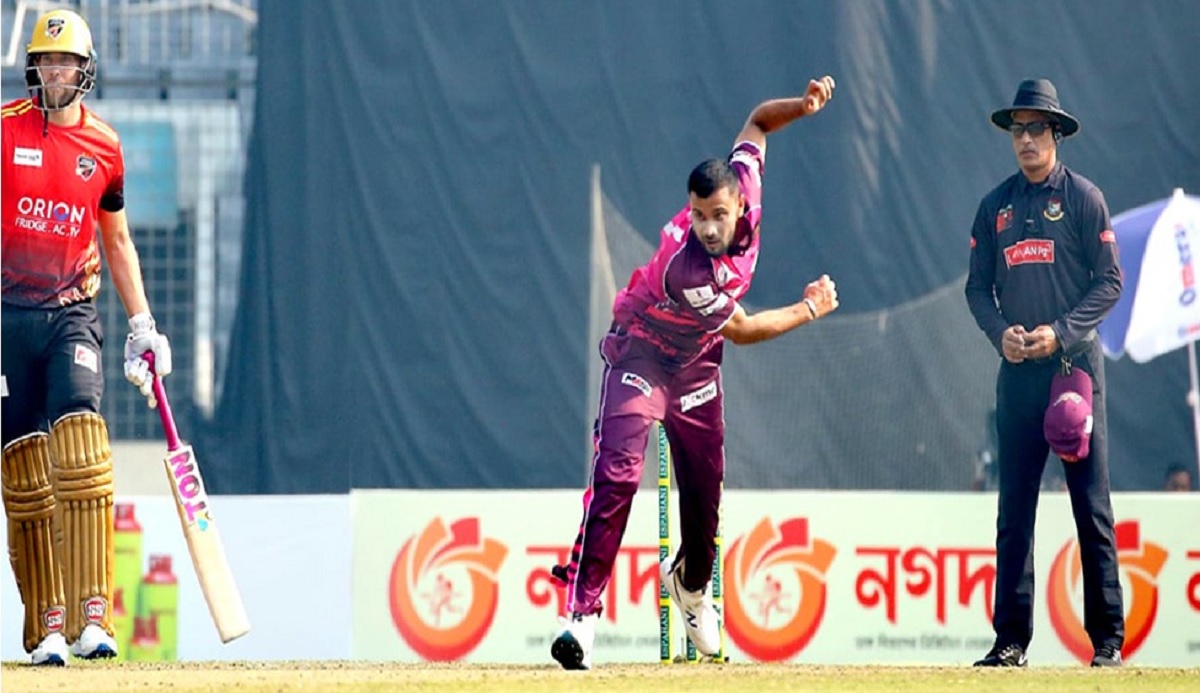 কুমিল্লার দেয়া ১৫০ রানের লক্ষ্যে ব্যাট করছে সিলেট স্ট্রাইকার্স