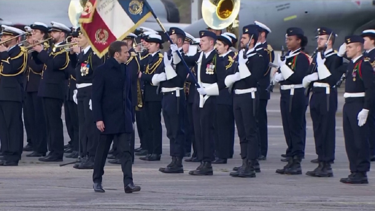 সামরিক ব্যয় বাড়াচ্ছে ফ্রান্স, বাহিনীর আধুনিকায়নে গুরুত্ব দেয়া হচ্ছে