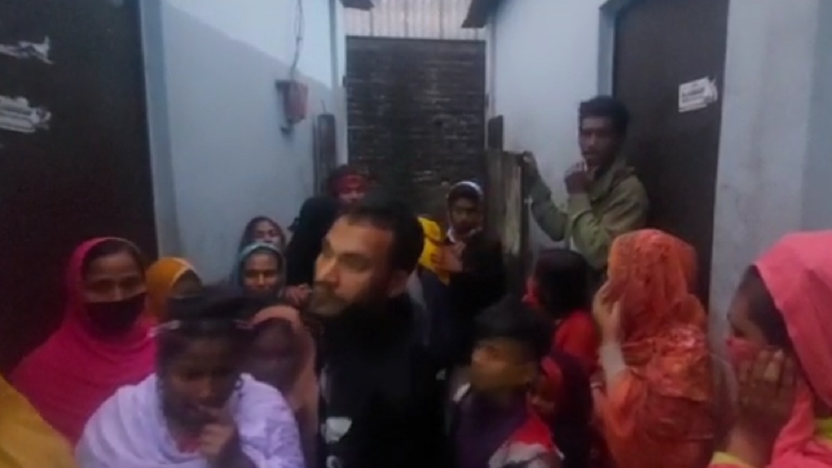 গাজীপুরে তালাবদ্ধ ঘরে মা ও শিশুপুত্রের মরদেহ উদ্ধার