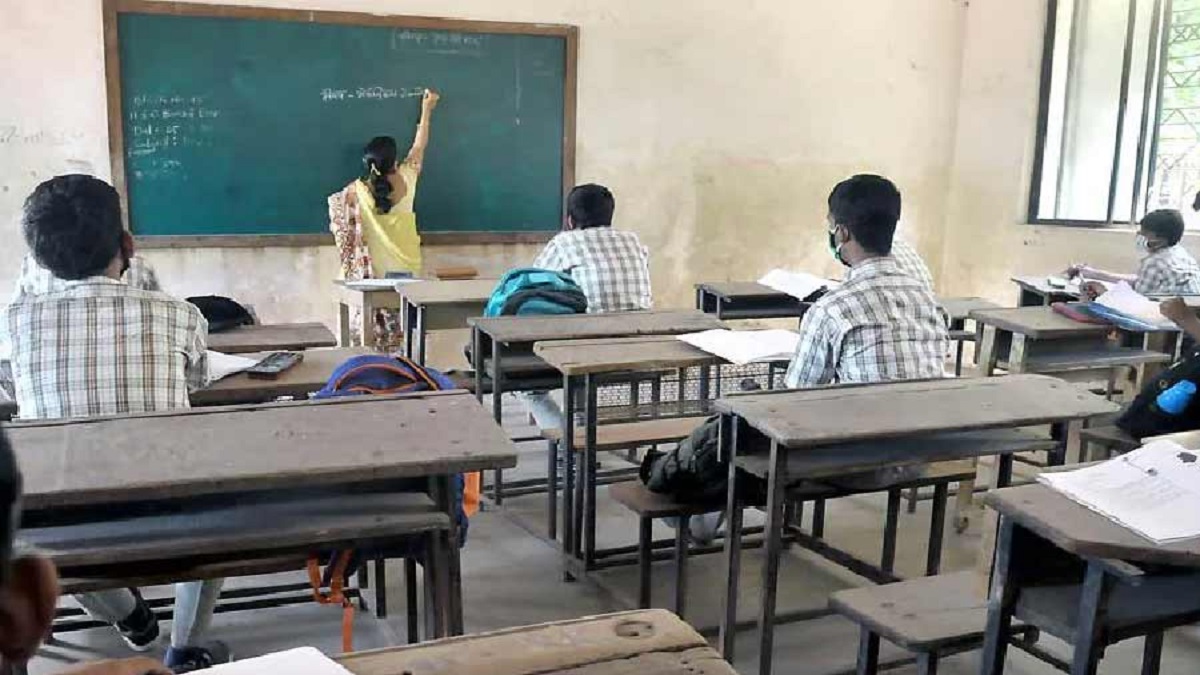 লিঙ্গ বৈষম্য ঘোচাতে কেরালার স্কুলে চালু হচ্ছে নতুন নিয়ম, ‘বৈপ্লবিক’ বলছেন বিশেষজ্ঞরা