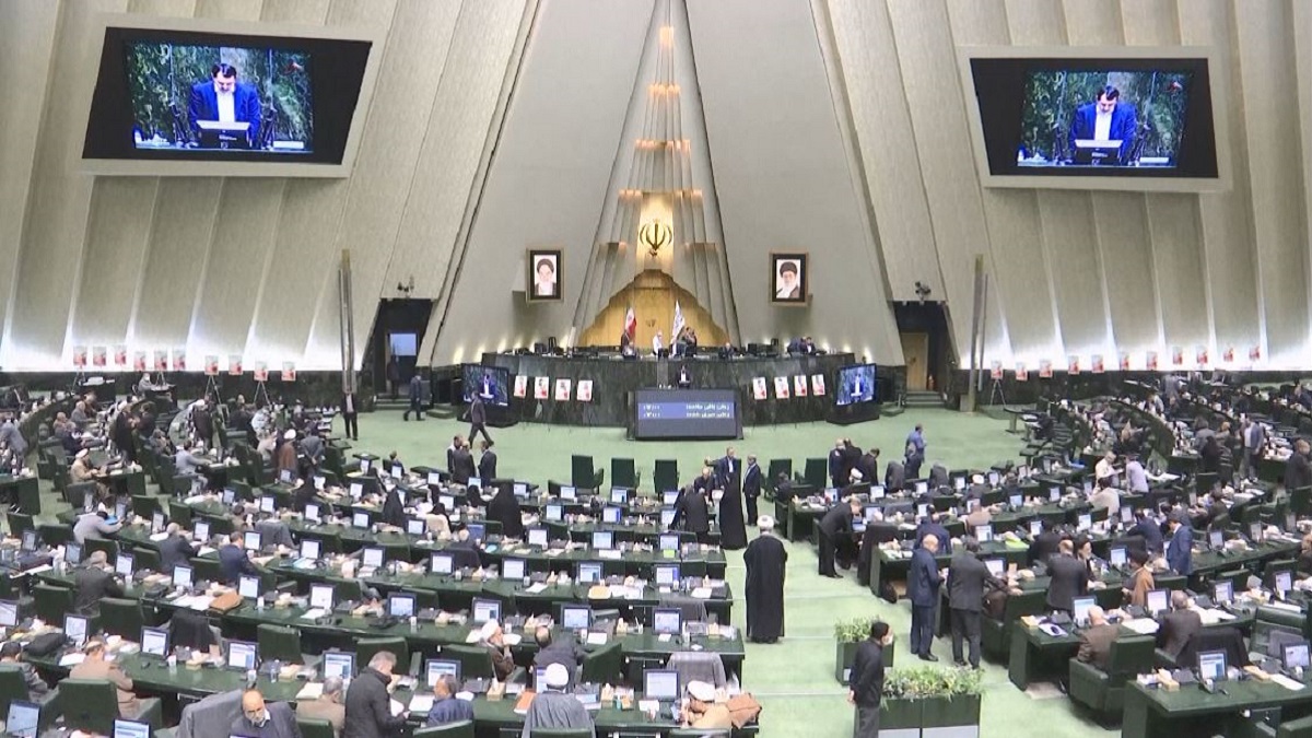 আইআরজিসিকে সন্ত্রাসী ঘোষণা করলে ইউরোপীয় আর্মির বিরুদ্ধে পাল্টা ব্যবস্থা: ইরান