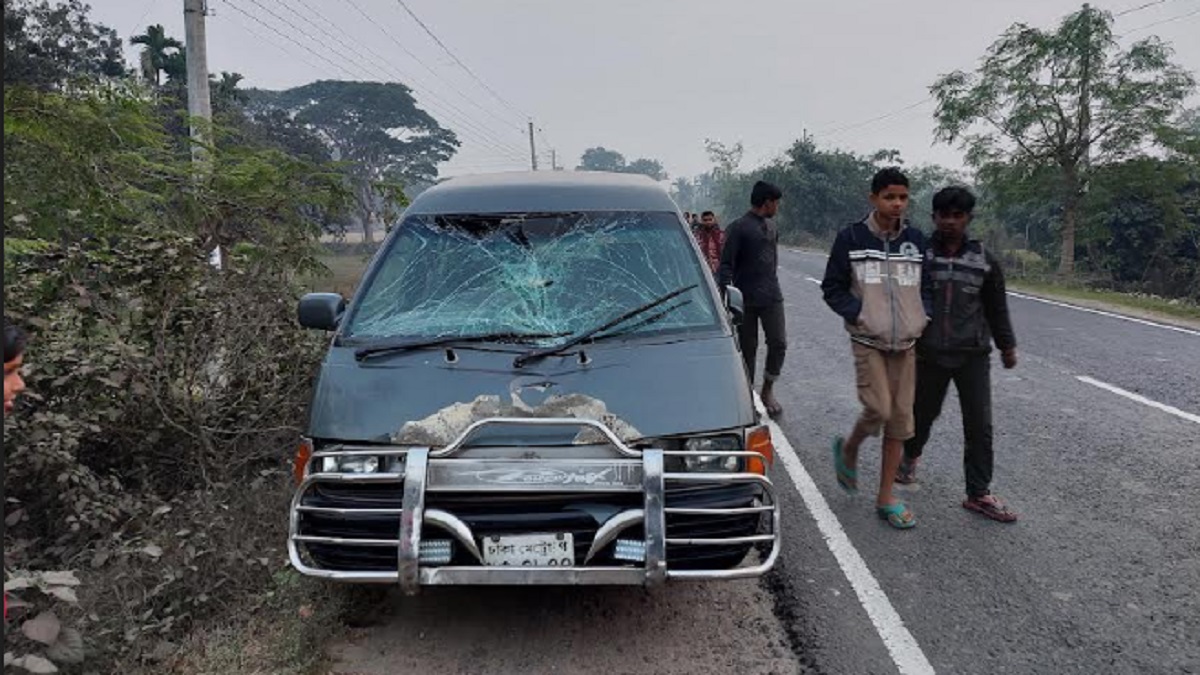 কালীগঞ্জে মাইক্রোবাসের ধাক্কায় প্রাণ গেল বৃদ্ধের