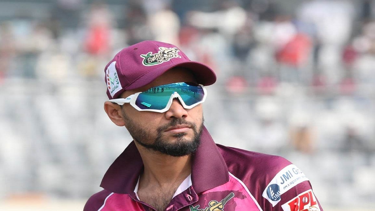 ‘মাশরাফীর চোট গুরুতর নয়’