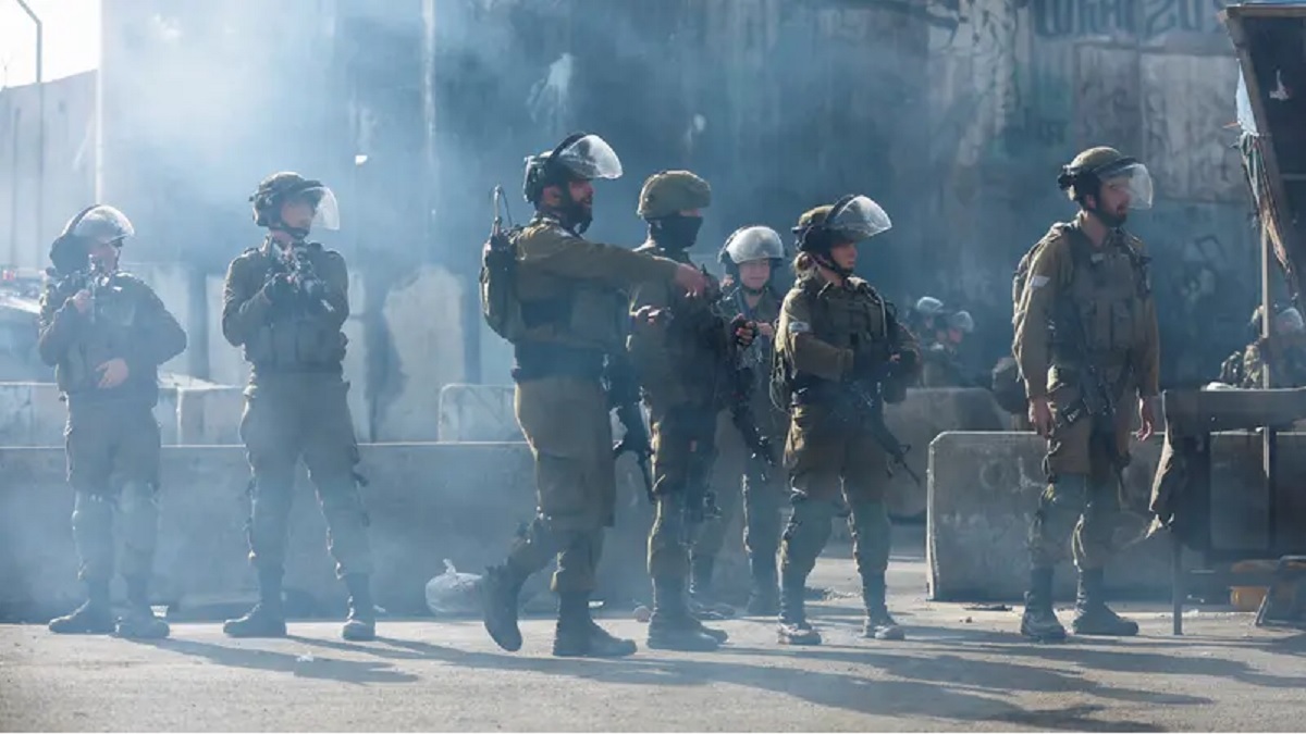 ইসরায়েলি বর্বরতায় প্রাণ গেল ২ ফিলিস্তিনির