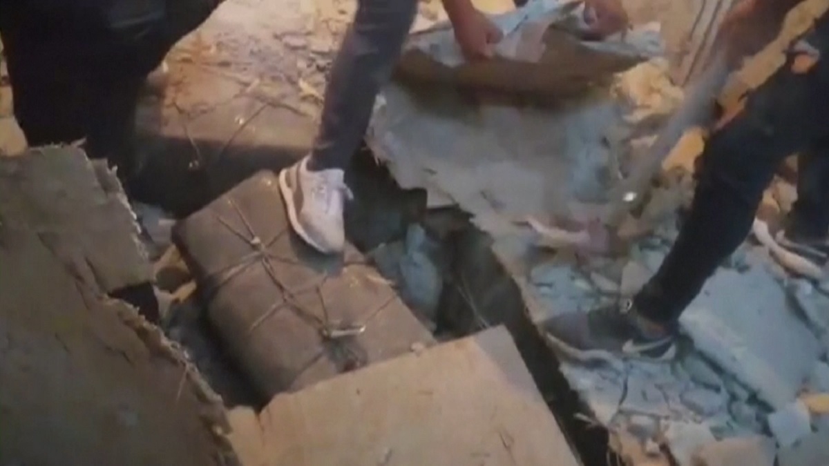 পেরুতে পরিত্যক্ত বাড়ি থেকে তিন টন মাদক উদ্ধার