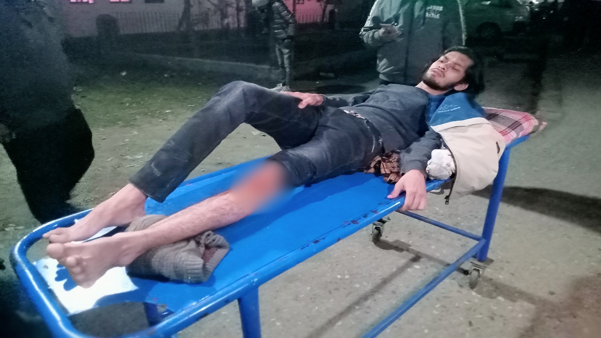 প্রেম নিয়ে বিবাদের জেরে কর্মীকে পেটানোর অভিযোগ ছাত্রলীগ নেতার বিরুদ্ধে