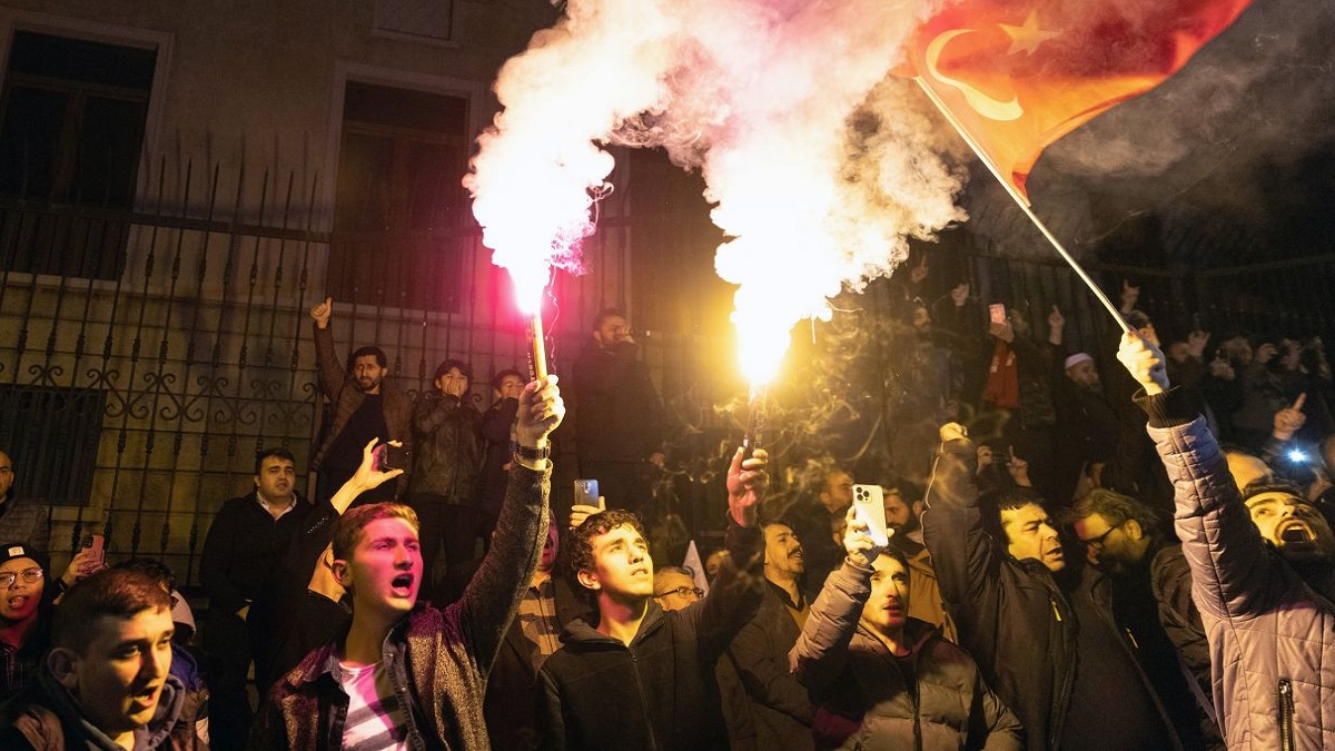 কোরআন পোড়ানোর প্রতিবাদে বিক্ষোভ অব্যাহত মুসলিম বিশ্বে