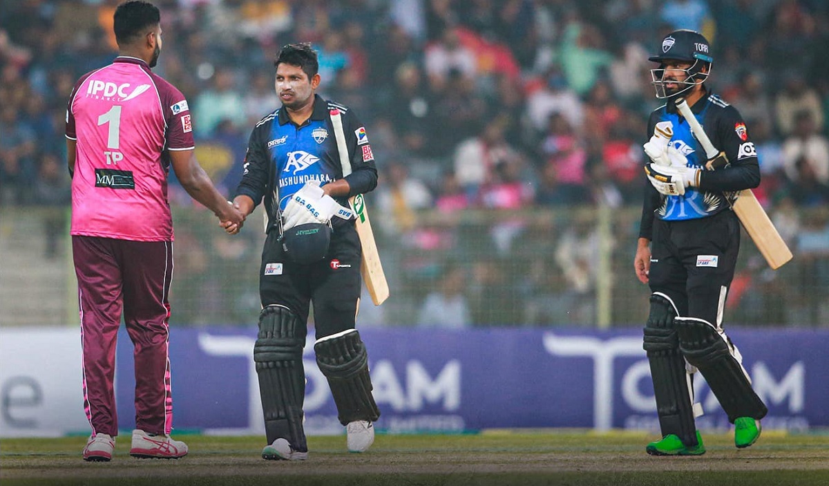 ঘরের মাঠে প্রথম ম্যাচেই ধরাশায়ী সিলেট; রংপুরের কাছে ৬ উইকেটের হার