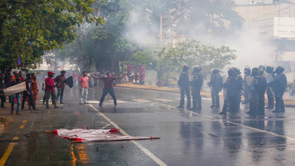আবারও উত্তাল শ্রীলঙ্কা