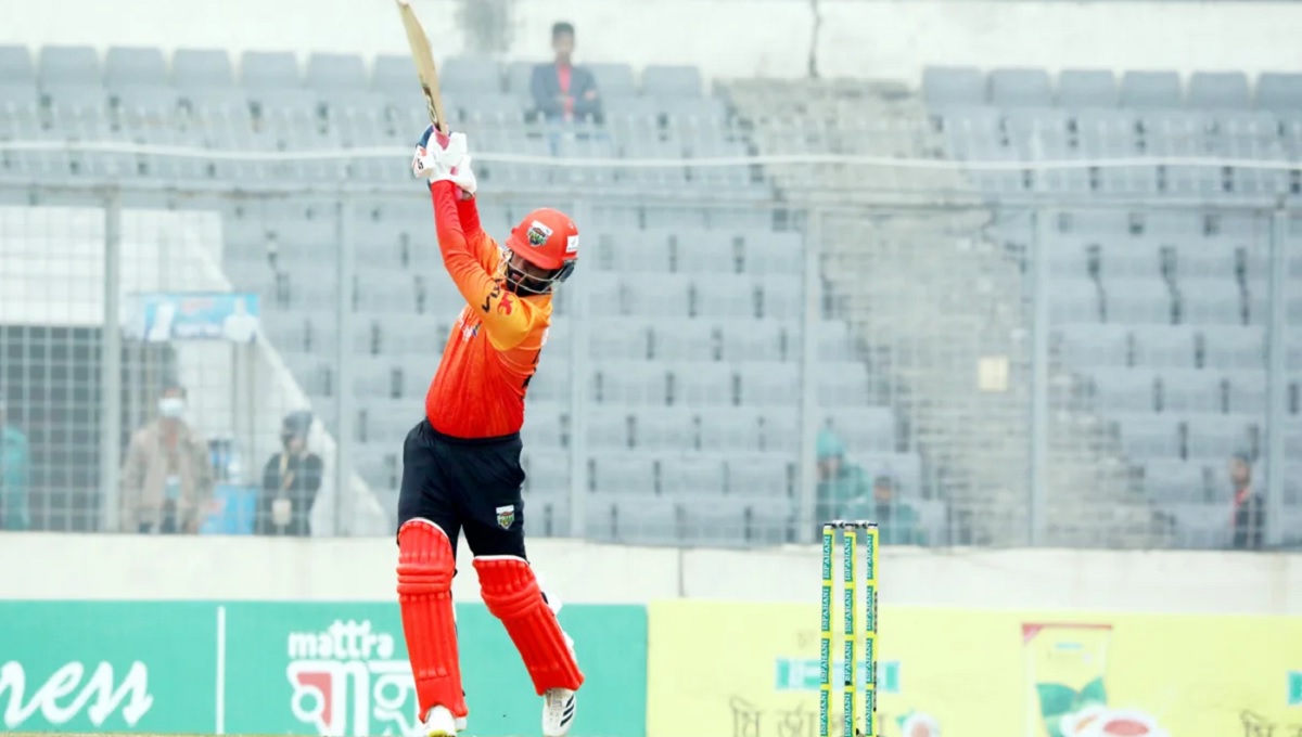 ঢাকার সামনে ১১৪ রানের লক্ষ্য দিলো খুলনা টাইগার্স