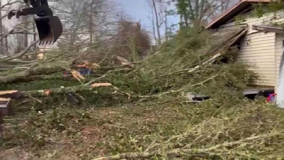 যুক্তরাষ্ট্রের দক্ষিণাঞ্চলে শীতকালীন ঝড়ের তান্ডব