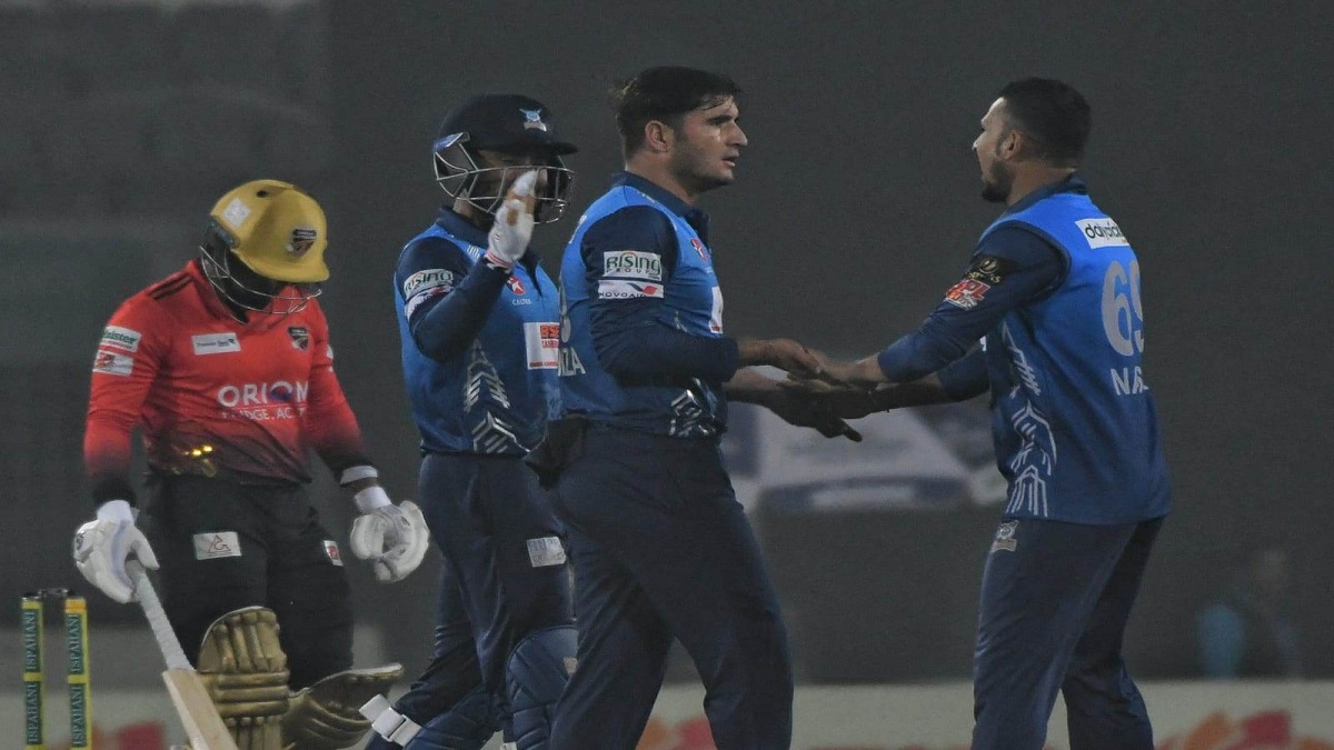 কুমিল্লার ১৬৪ রানের লড়াকু সংগ্রহ