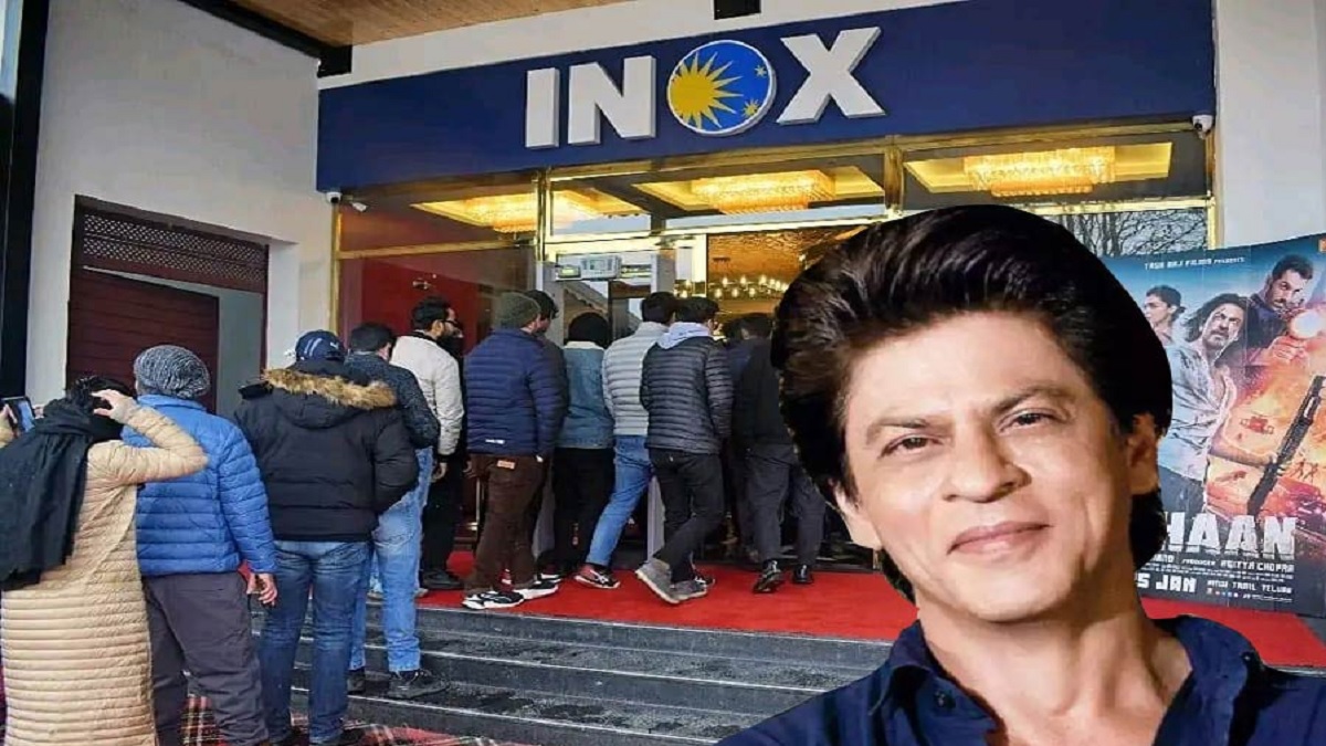 ৩২ বছর পর কাশ্মিরের হলে ফিরলো সিনেমা, শুরু ‘পাঠান’ দিয়ে