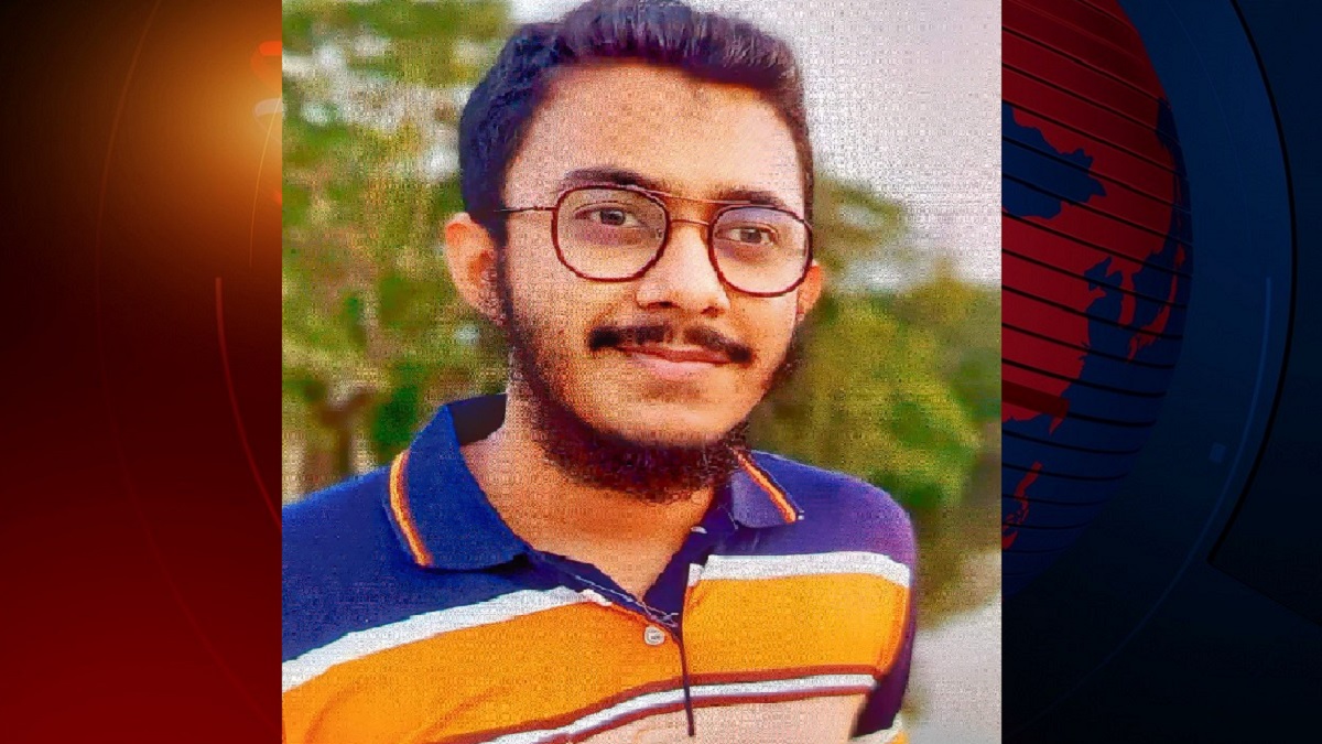 খুলনায় বাসের ধাক্কায় প্রাণ গেলো কলেজছাত্রের