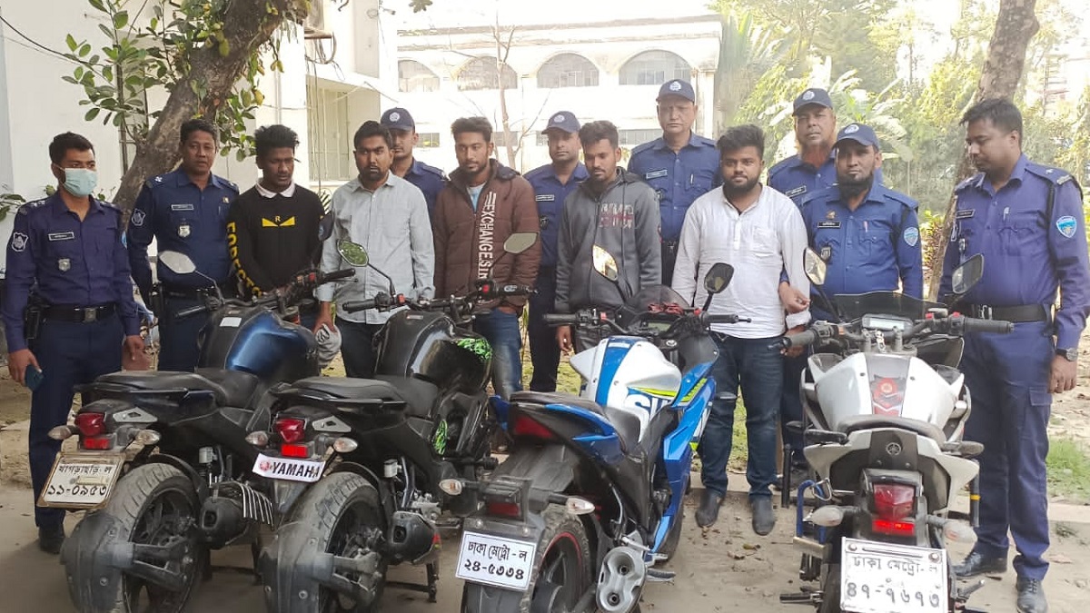 ফেনীতে দুই মাসে ৪৫ মোটরসাইকেল চুরি, ৫ চোর আটক